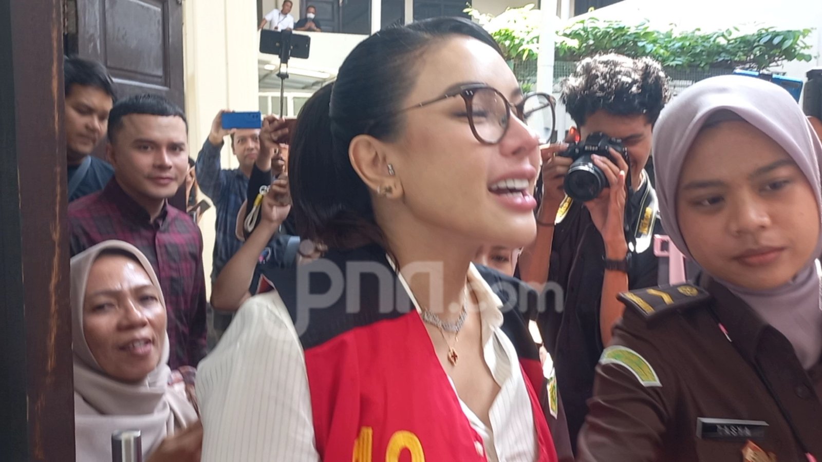 Nikita Mirzani Didakwa 11 Tahun, Jadwal Sidang Selanjutnya