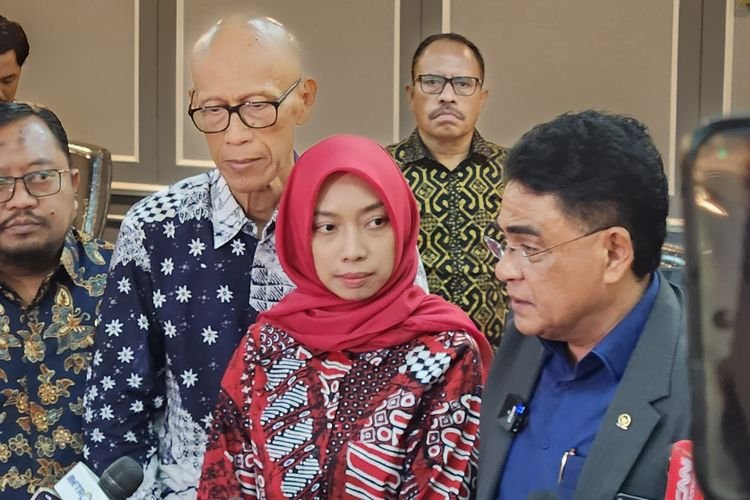 Apa yang Dilaporkan Keluarga Diplomat Arya Daru ke DPR?