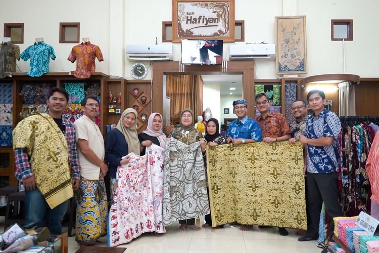 Batik Merawit Jadi Tengah Perhatian Hari Batik Nasional 2025