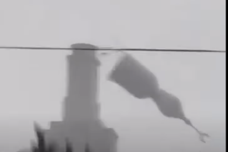 Perbaikan Menara Masjid yang Patah Diperkirakan Capai Rp 100 Juta