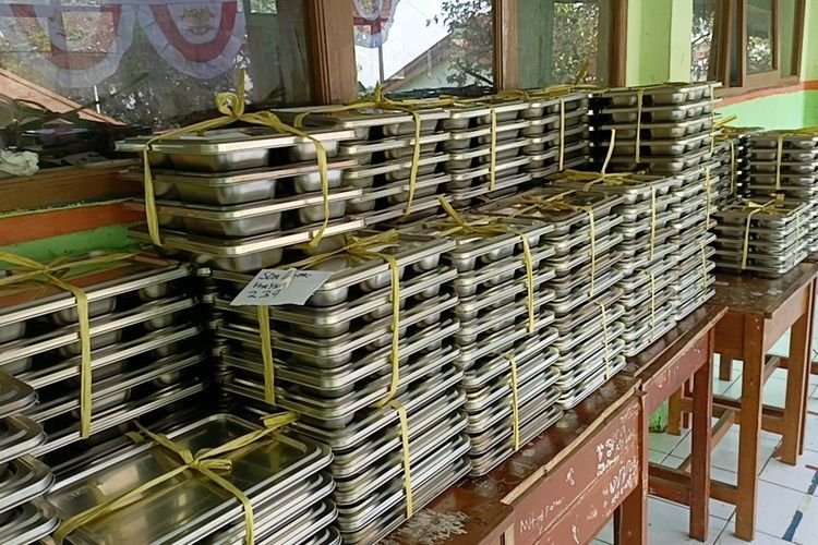 BGN: Jika Pemda Tetapkan KLB, Biaya Korban MBG Ditanggung Daerah