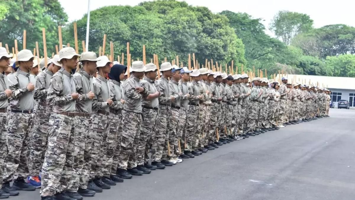 TNI Tanamkan Semangat Bela Negara pada Siswa SMA Melalui Korps Kadet RI