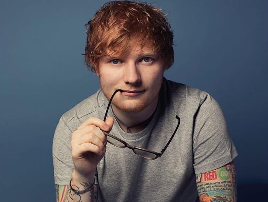 Profil Ed Sheeran, Penyanyi Inggris Pemilik Lagu Hits \”Thinking Out Loud\” dan \”Shape of You\”