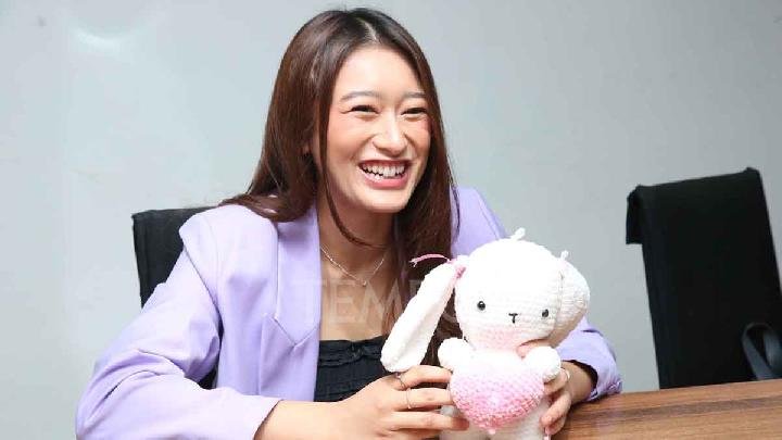 Cara Amanda Caesa Mengatasi Rasa Takut Tampil Di Depan Umum