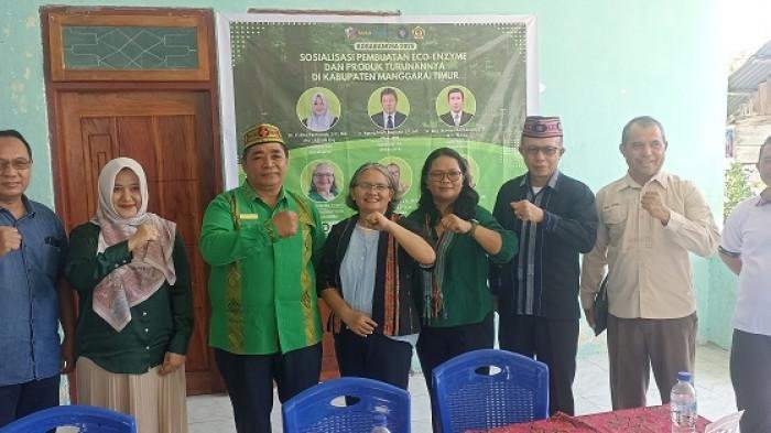Unwira Kupang Hadirkan Eco-Enzyme Di Nanga Labang Manggarai Timur