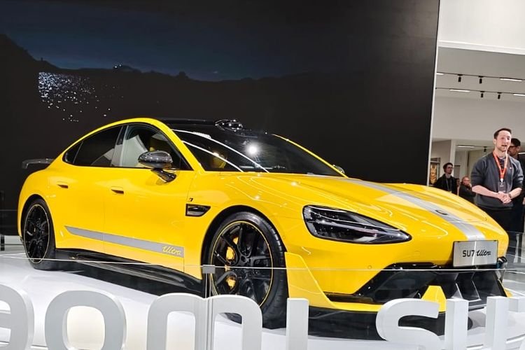 Kemenperin Bahas Potensi Mobil Listrik Xiaomi SU7