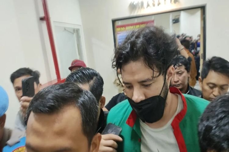 Benarkah Ammar Zoni Nekat Edarkan Narkoba Karena Kehabisan Uang?