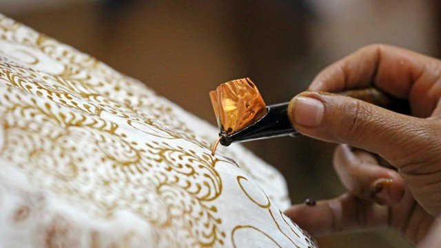 100 Ucapan Selamat Hari Batik Nasional 2025 untuk Caption Medsos